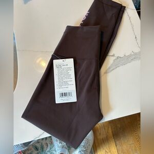 Lulelemon Women’s Leggings w/ Peloton Logo